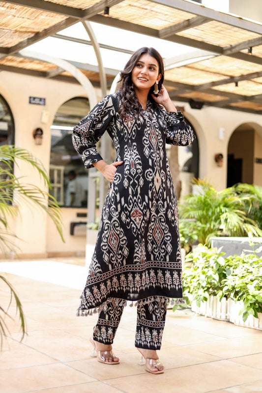 Women's Black and White Ikat Print Cord Set