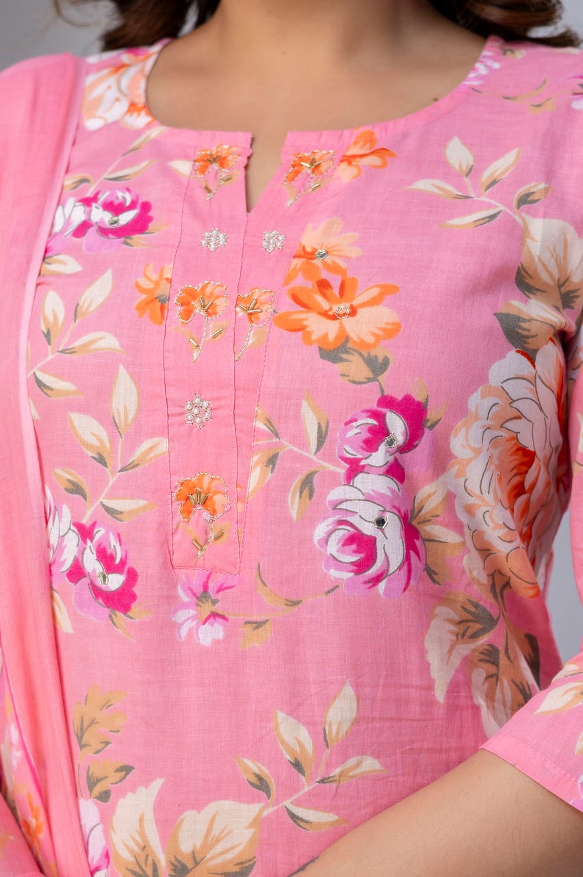 Women's Pastel Lavender Cotton Kurta Suit Set with Large Rose Floral Print & Matching Dupatta