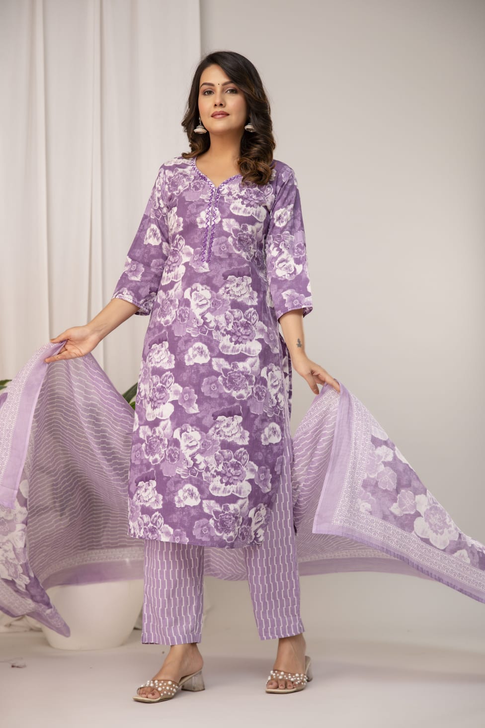 Women's Lavender Pure Cotton Suit Set with White Floral Print & Striped Dupatta